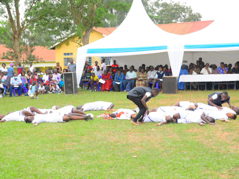 Students in a physical education demonstratio